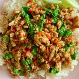 กะเพราหมูสับ