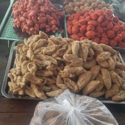 ลูกชิ้น ปลาระเบิด สาขา1