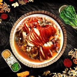 ข้าวขาหมู เลดี้นัวล์ ยำ ตำ แซ่บ - บางบอน