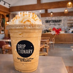 คาราเมลมัคคิอาโต้ ปั่น พร้อมวิปครีม