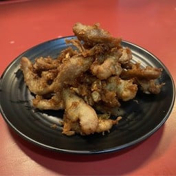 สันในหมูทอดกระเทียม