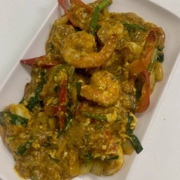 กับข้าว ผัดผงกะหรี่กุ้ง