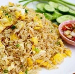 ตำหนักเครื่องชุมพร by กุ๊กกิ๊ก