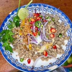 ไข่รวนหมูสับทรงเครื่องราดข้าว