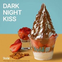 Dark Night Kiss (3 Toppings)