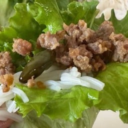 ขนมจีนห่อคุณพ่อ หมู่บ้านเศรษฐกิจ