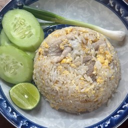 ข้าวผัดหมูชิ้น