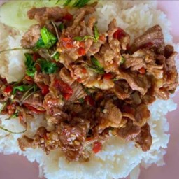 กะเพราหมูชิ้น