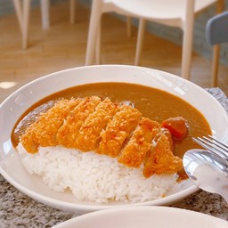 ข้าวแกงกะหรี่ญี่ปุ่น - ไก่ทอดชิ้นยาว