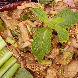 น้ำตกหมู