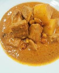 แกงมัสมั่นทูน่า