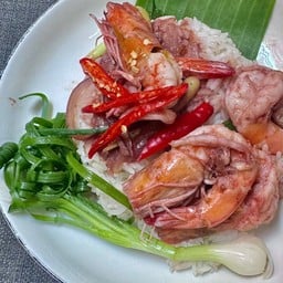 กุ้งผัดกะปิราดข้าว
