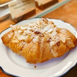 Almond croissant