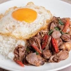 ก๋วยเตี๋ยวตาโต ตามสั่ง สกลนคร