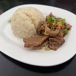 เตี๋ยวเรือโกบอนด์สาขาหลัง มช