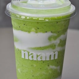 Naam. Fruit and smoothie bar