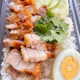 ข้าวหมูกรอบ