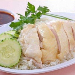 ข้าวมันไก่ก๋วยเตี๋ยวไก่ก๋วยจั๊บญวณเดอะพรีเมี่ยม สุขุมวิท 81