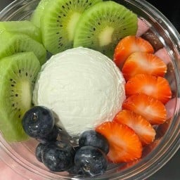 ละมุน Greek Yogurt 24