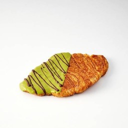 แฟลตครัวซองต์ชาเขียว