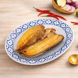 ปลาช่อนทอดแดดเดียว