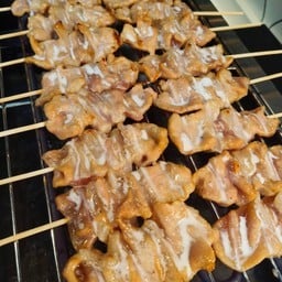 หมูปิ้งกะทิสูตรโบราณบานตะไท หมูปิ้งกะทิสูตรโบราณบานตะไท สาขาตลาด 88