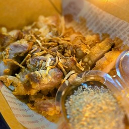 1 ขีดชวนชิม [สามชั้น]