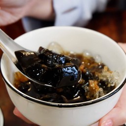 เฉาก๊วยน้ำเชื่อม