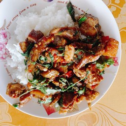ยายนาง อาหารตามสั่ง