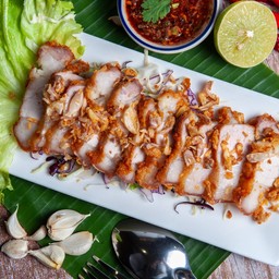 สามชั้นทอด