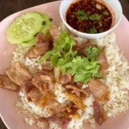 หมูทอดกระเทียม