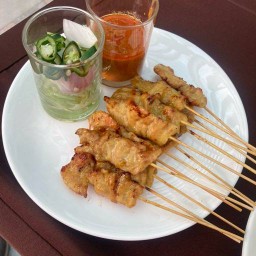 หมูสะเต๊ะวัดเกาะ หน้าเจียไต๋ ทรงวาด