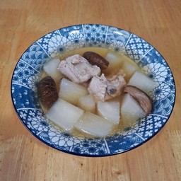 ต้มจืดไชเท้าซี่โครงหมู