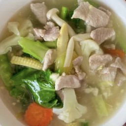 ราดหน้าหมู