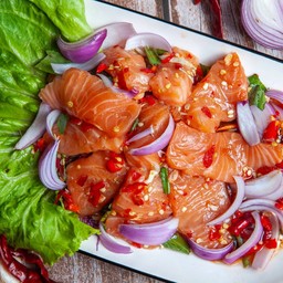 ยำแซลมอน