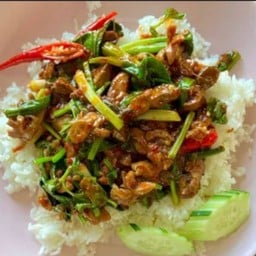 ลี่ อาหารตามสั่ง -หน้าสนามช้างอารีนา