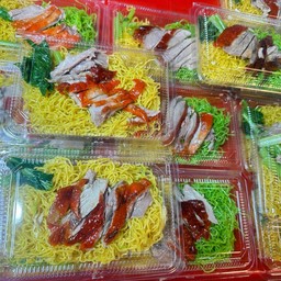 บะหมี่เหลืองเป็ดย่าง