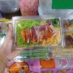 บะหมี่สองสีเป็ดย่าง