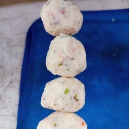 ลูกชิ้นทอด กะเบียร์(ร้านเดียวกับครัวข้าวถ้วย)