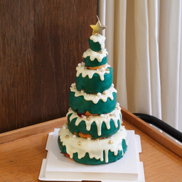 Choco-Berry Christmas Tree Doughnut