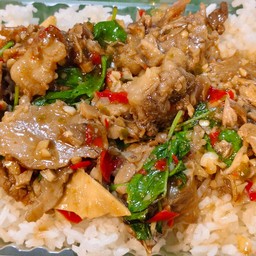 ร้านข้าวผัดปูนายอัวน ข้าวกระเพรา