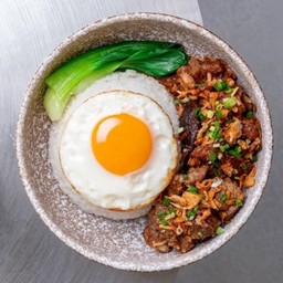 P1 ข้าวหน้าหมูหอมซีอิ้ว