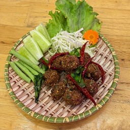 ลาบหมูทอด