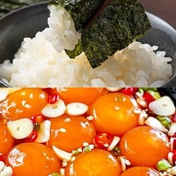 ชุดเซต ไข่แดงดอง 10 ฟอง + ข้าวญี่ปุ่น 1 ถ้วย