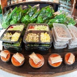 แหนมเนือง@ร่มไม้98 วิเศษกุล ซ.7