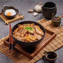 ข้าวหน้าหมูสามชั้นย่าง รสดั้งเดิม