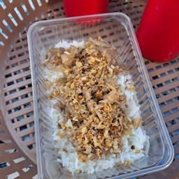 ข้าวหมูทอดกระเทียม