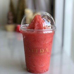 สตรอว์เบอร์รี่สมูตตี้