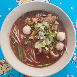 ไออุ่นก๋วยเตี๋ยวหมูน้ำตก