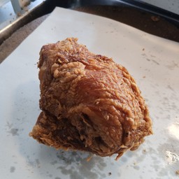 อิ๊คคิวซังไก่่ทอดหากใหญ่ สุทธิสาร